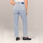 Abercrombie & Fitch  Curve‎ Love Ultra High Rise Ankle Straight Jean size 31 Photo 1