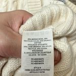 Aritzia Women’s  Sunday Best Winston Sweater Vest in Whisper White Size small Photo 3