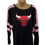 5th & Ocean Chicago Bulls Long Sleeve Raglan Tee Black Combo L Photo 0