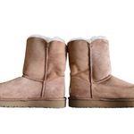 UGG  Womens Bailey Button Boot Chestnut Size 10 NEW Photo 6