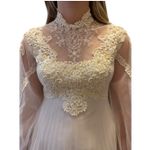 Vintage 1960s Lace Illusion High Neck Bridal Wedding Gown w/ Train XS White Photo 4