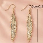 Gorgeous 14K Gold Plated Feather Shaped Dangle Earrings Photo 3
