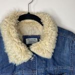 Abercrombie & Fitch Denim Trucker Jacket with Faux Fur Collar Size Large Photo 2