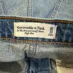 Abercrombie & Fitch Abercrombie 90s relaxed cut off short high rise medium wash denim size 10 30 Photo 3