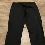 Layer 8 black leggings Photo 4