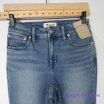 Madewell New! Curvy Kick Out Crop Jean oneida wash, size 27 Photo 5