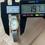 Timex Vintage Ladies Watch Gold-Tone Case Matte Stainless Bracelet White Dial Photo 10