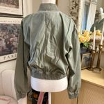 Pilcro ANTHROPOLOGIE‎  Green Canvas Cropped Bomber Jacket Size Medium Photo 6