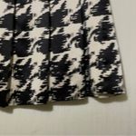 Trina Turk · Size 4 · Wool Silk Blend · Houndstooth Pleated · Black White Photo 8