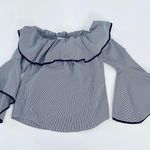 Roommates Blouse s Photo 1