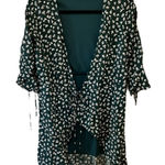 Dee Elle Dee Elly Cover-Up‎ Photo 0