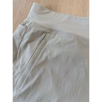 Athleta  Trekkie North Pull On Shorts Size 22 Hiking Athletic Photo 3