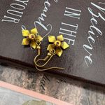Vintage Flower Dangle Earrings Brass Pink Bead Gold Photo 5