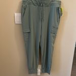 All In Motion  Green Cargo Mid-rise Jogger NWT Photo 4