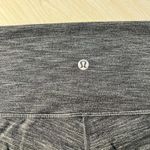 Lululemon Leggings Women's 6 Gray Wunder Under 7/8 Tight Yoga Pilates LW5C15S Photo 2