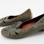 Pikolinos  Laser Cut Sage Green Leather Low Heeled Pull on Pumps Shoes Size 41 Photo 0