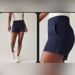 Athleta  Brooklyn Shorts Womens 14 Navy Blue Lightweight Semi‎ Fitted Photo 2