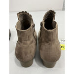 LC Lauren Conrad Womans Dear Taupe Size 9 M Zip Ankle Boots Stud Accent Photo 4