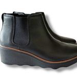 Clarks  Black Mazy Tisbury Ankle Chelsea Boots Wedge Leather Women's Size 9.5 EUC Photo 0