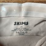 SKIMS  Maternity Sculpting Shorts Photo 2