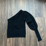 LPA  ONE SHOULDER SWEATER Photo 1