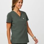 FIGS Catarina One-Pocket Scrub Top Photo 0