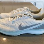 Nike Tennis Shoes Photo 0