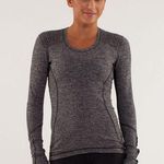 Lululemon  Star Runner Long Sleeve Shirt Heather Gray Black Silver Rulu Size 6 Photo 0