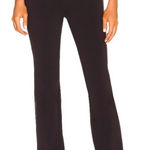 Alo Yoga Alo Airbrush High-Waist Cinch Flare Leggings in Black Photo 0