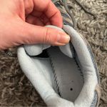 Keen  hiking shoes size 8.5 Photo 3