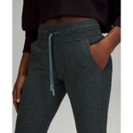 Lululemon Ready To Rulu Jogger Size 8 Crop Heathered Tidewater Teal/Black Soft Green Photo 5