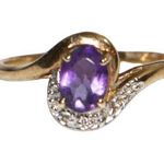 Amethyst 10K YELLOW GOLD OVAL-SHAPED  RING WITH CLEAR STONE ACCENTS - SIZE 6.5 Photo 0