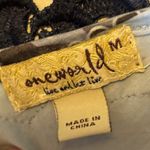 One World  Blouse Women's Size‎ Medium Ruffle Tribal Blue Purple Photo 2