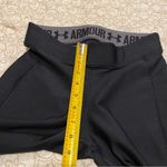 Under Armour  Women’s Compression Heatgear Leggings Size Medium Photo 4