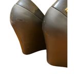 Melissa  Queen Black Peep Toe Wedge Shoes Rubber Bow Gold Tone 4" heel Sz 8 Photo 4