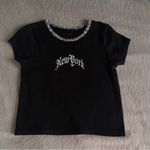Brandy Melville Ashlyn baby tee New York cheetah print black Photo 3