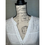 Likely a Large 100% Cotton White Blouse Brand Unknown Size undefined Photo 5