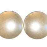 Vintage Womens Costume Jewelry Ivory Faux Pearl Clip On Earrings White Photo 1