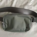 Lululemon Everywhere Belt Bag Silver Photo 0