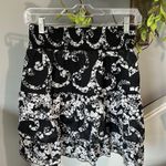 White House | Black Market Black Skirt Elastic Waist Womens XS Tiered Photo 1
