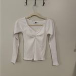 Old Navy  White Long Sleeve Women's Tee Photo 1