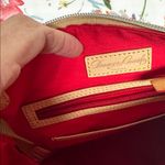 Dooney & Bourke Magenta and White Chevron Crossbody Bag Pebbled Leather Photo 11