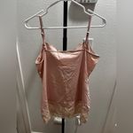 Studio Y  xl top Photo 3