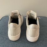 P448  Low Top Distressed Leather Sneaker in Glitter Suede size 38 thea coyote Photo 4