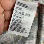 H&M  basic floral top lightweight women’s‎ size small business casual curved hem Photo 3