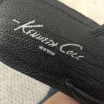 Kenneth Cole  black leather thong sandals sz 9.5 Photo 4