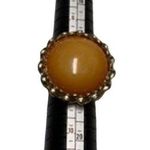 None Vintage Costume Jewelry Oval-Shaped Amber Stone Gold Tone Ring Size 9 Photo 0