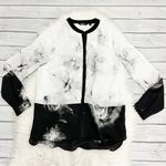 Vera Wang Simply  black and white top blouse Photo 0