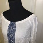 White embroidered bell sleeve top Size XS Photo 3