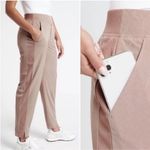 Athleta Brooklyn Textured Ankle Pant 982287 in Grain Camo Mocha Latte Size 8 Photo 1